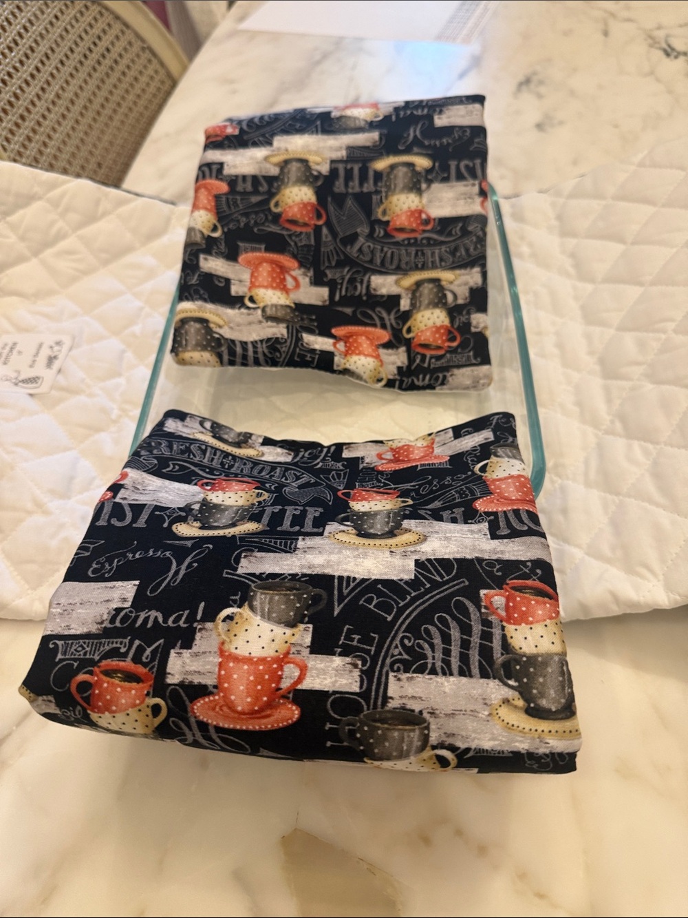 Handy Dandy Casserole Carrier - Coffee Cup Print - Picture 3 of 3